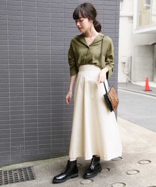 LOWRYS FARM（ローリーズファーム）の「カイキンシャツ　807436（シャツ/ブラウス・レディース・ブラック/ベージュ/カーキ/その他・MEDIUM/LARGE）」の17枚目の写真