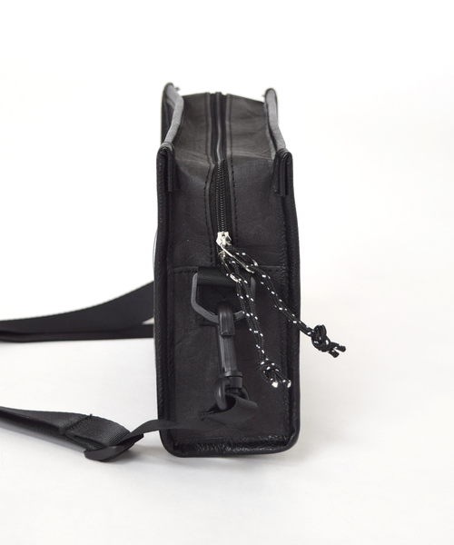 w closet(ダブルクローゼット)の「サコッシュBAG(ボディバッグ/ウエストポーチ・レディース・グレー/ブラック/ブラウン・FREE)」の6枚目の写真