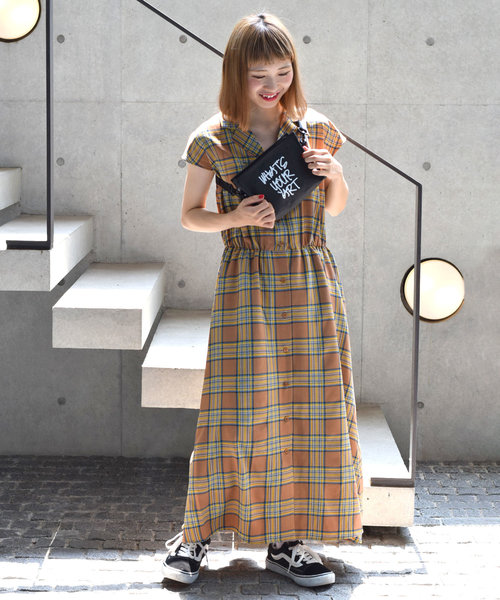 w closet(ダブルクローゼット)の「サコッシュBAG(ボディバッグ/ウエストポーチ・レディース・グレー/ブラック/ブラウン・FREE)」の15枚目の写真