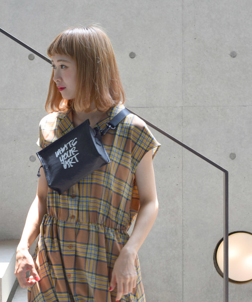 w closet(ダブルクローゼット)の「サコッシュBAG(ボディバッグ/ウエストポーチ・レディース・グレー/ブラック/ブラウン・FREE)」の18枚目の写真