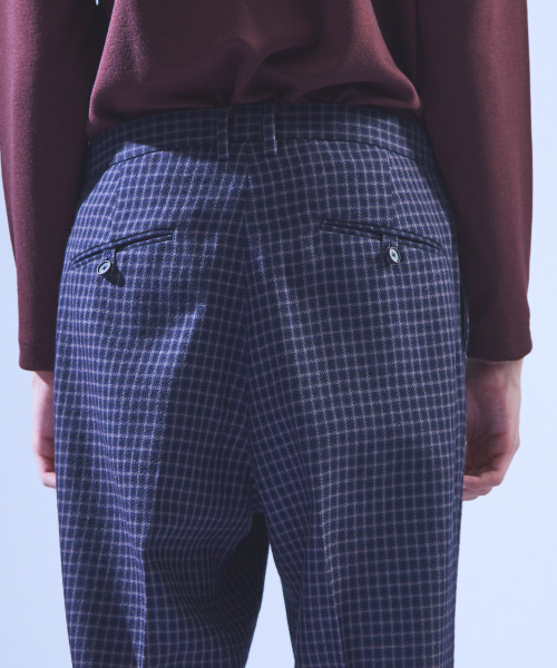 ABAHOUSE(アバハウス)の「シェットランドウールワイドプリーツテーパードパンツ(その他パンツ・メンズ・ネイビー/ワイン・44/46/48)」の8枚目の写真
