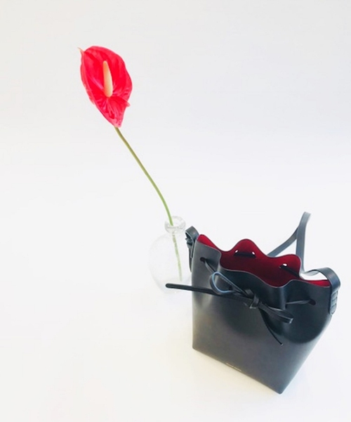Deuxieme Classe（ドゥーズィエムクラス）の「MANSUR GAVRIEL ミニバケット（ショルダーバッグ・レディース・ブラック・FREE）」の2枚目の写真