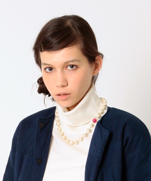 BEAMS BOY（ビームスボーイ）の「BEAMS BOY / コットンパール アクセントネックレス（ネックレス・レディース・ブラック/ピンク/ブルー・ONE SIZE）」の7枚目の写真