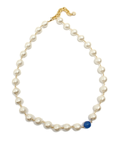 BEAMS BOY（ビームスボーイ）の「BEAMS BOY / コットンパール アクセントネックレス（ネックレス・レディース・ブラック/ピンク/ブルー・ONE SIZE）」の3枚目の写真