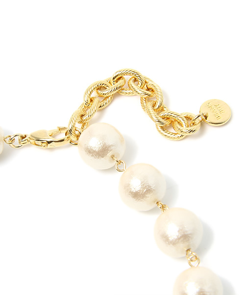 BEAMS BOY（ビームスボーイ）の「BEAMS BOY / コットンパール アクセントネックレス（ネックレス・レディース・ブラック/ピンク/ブルー・ONE SIZE）」の6枚目の写真