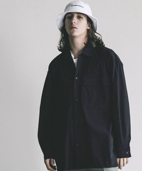 THE TWENTYSEVEN（ザ トゥエンティーセブン）の「【The TWENTY SEVEN】NYLON STRETCH BIG SHIRTS JKT:ナイロンストレッチ ビックシャツジャケット（シャツ/ブラウス・メンズ・ブラック/ネイビー/オリーブ・44/46/48）」の2枚目の写真