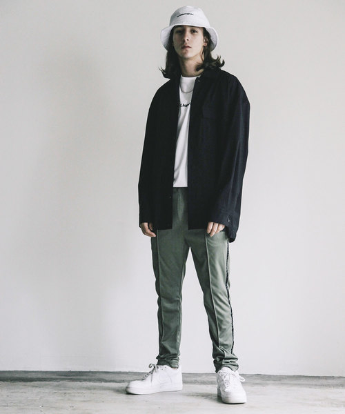 THE TWENTYSEVEN（ザ トゥエンティーセブン）の「【The TWENTY SEVEN】NYLON STRETCH BIG SHIRTS JKT:ナイロンストレッチ ビックシャツジャケット（シャツ/ブラウス・メンズ・ブラック/ネイビー/オリーブ・44/46/48）」の7枚目の写真