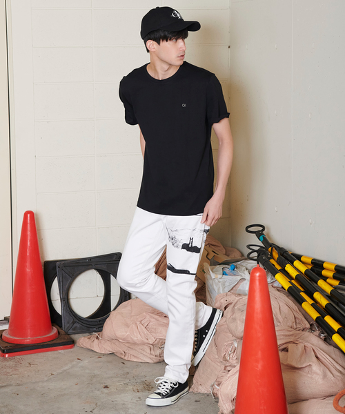 Calvin Klein Jeans（カルヴァンクラインジーンズ）の「ワンポイント ロゴ Tシャツ（Tシャツ/カットソー・メンズ・ピンク/ホワイト/ブラック・L/M/S/XL）」の7枚目の写真