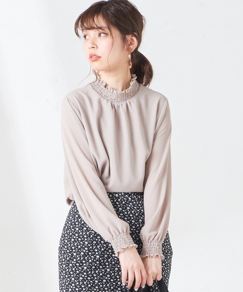 natural couture(ナチュラルクチュール)の「プチハイシャーリングブラウス(シャツ/ブラウス・レディース・ホワイト系その他/ベージュ/ホワイト/オフホワイト/サックスブルー・FREE)」の19枚目の写真