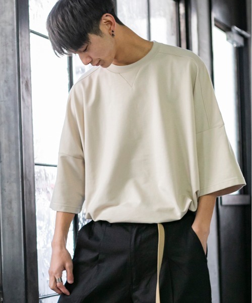 Beno（ビーノ）の「TCミニ裏毛 / ドロップショルダー ルーズ シルエット Tシャツ（Tシャツ/カットソー・メンズ・パープル/ブラック/サックスブルー/ホワイト/ピンク/ベージュ・FREE）」の4枚目の写真