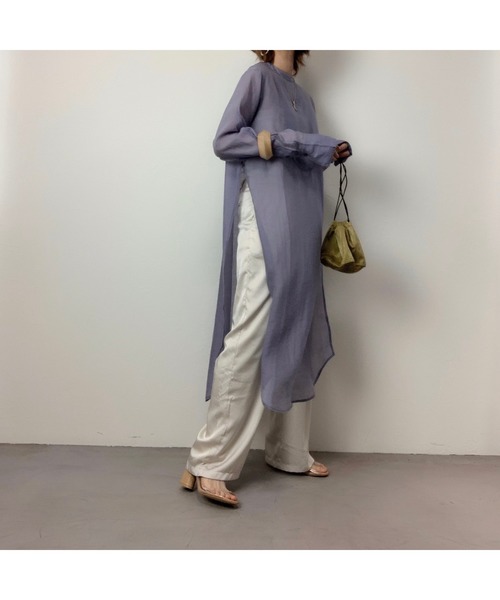 CFT.（シフト）の「CFT.Sheer slit long SH (シアースリットロングシャツ)（シャツ/ブラウス・レディース・アイボリー/ライトグレー/ミント/ライトパープル・FREE）」の6枚目の写真