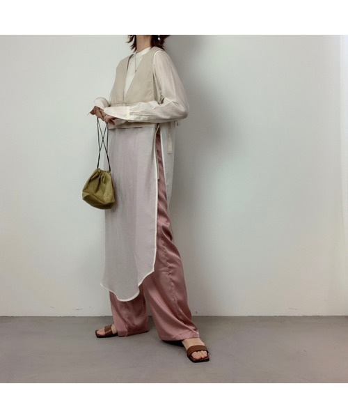 CFT.（シフト）の「CFT.Sheer slit long SH (シアースリットロングシャツ)（シャツ/ブラウス・レディース・アイボリー/ライトグレー/ミント/ライトパープル・FREE）」の16枚目の写真