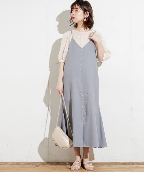 natural couture（ナチュラルクチュール）の「【WEB限定カラー有り】シアーマーガレット刺繍インナー付きブラウス（シャツ/ブラウス・レディース・モカ/ベージュ/サックスブルー/オレンジ/グリーン・FREE）」の10枚目の写真