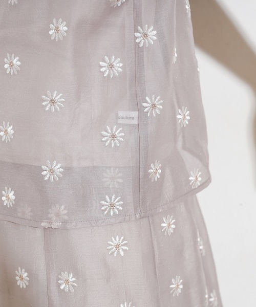 natural couture（ナチュラルクチュール）の「【WEB限定カラー有り】シアーマーガレット刺繍インナー付きブラウス（シャツ/ブラウス・レディース・モカ/ベージュ/サックスブルー/オレンジ/グリーン・FREE）」の20枚目の写真