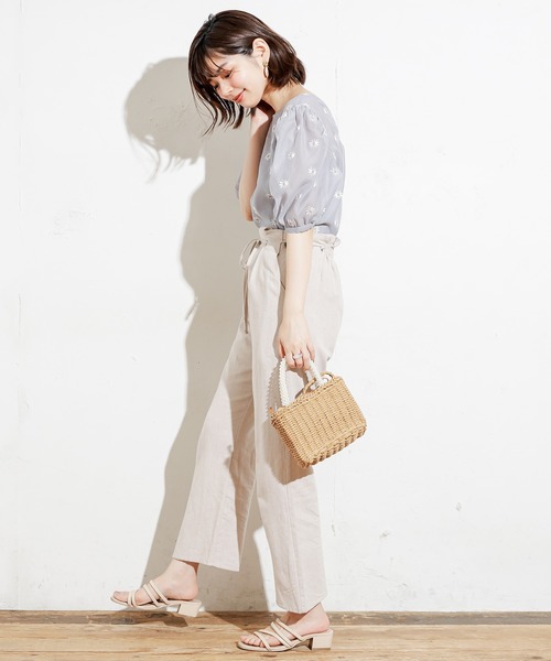 natural couture（ナチュラルクチュール）の「【WEB限定カラー有り】シアーマーガレット刺繍インナー付きブラウス（シャツ/ブラウス・レディース・モカ/ベージュ/サックスブルー/オレンジ/グリーン・FREE）」の18枚目の写真