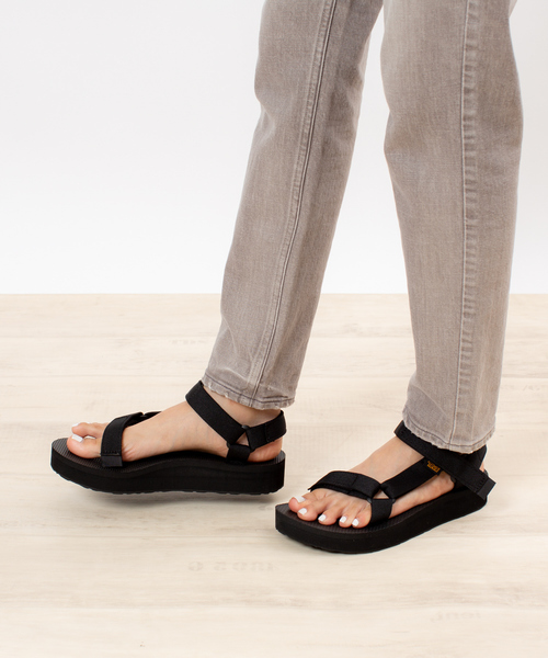 PICHE ABAHOUSE(ピシェ アバハウス)の「★Teva/MIDFORM UNIVERSAL ミッドフォーム ユニバーサル(サンダル・レディース・ブラック/シャンパン・8/7/6)」の18枚目の写真