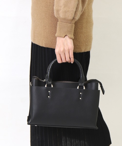 artemis by DIANA（アルテミスバイダイアナ）の「異素材コンビ２WAYミニバッグ（ハンドバッグ・レディース・イエロー/ブラック/ベージュ/ホワイト/グレー・FREE）」の20枚目の写真