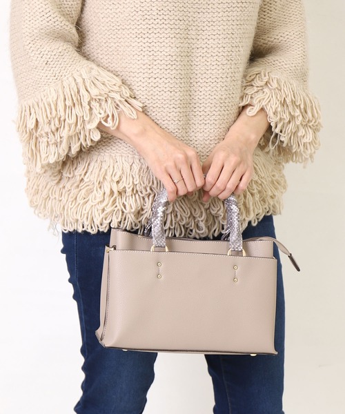 artemis by DIANA（アルテミスバイダイアナ）の「異素材コンビ２WAYミニバッグ（ハンドバッグ・レディース・イエロー/ブラック/ベージュ/ホワイト/グレー・FREE）」の18枚目の写真