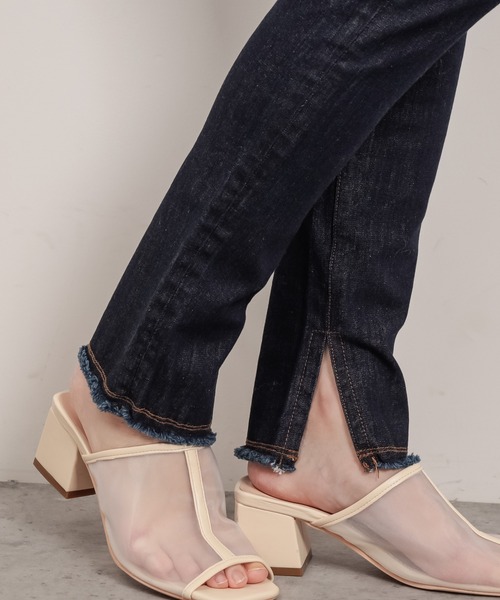 natural couture（ナチュラルクチュール）の「360度ストレッチスキニー（デニムパンツ・レディース・インディゴブルー/ブルー/アイボリー・SMALL/MEDIUM）」の16枚目の写真