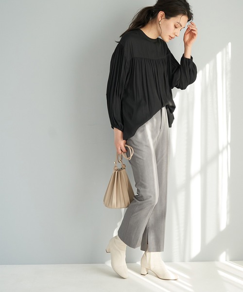 ROPE' PICNIC(ロペピクニック)の「【emur】スリットテーパードパンツ(その他パンツ・レディース・ベージュ系その他/サックスブルー/グレー・40/38)」の18枚目の写真
