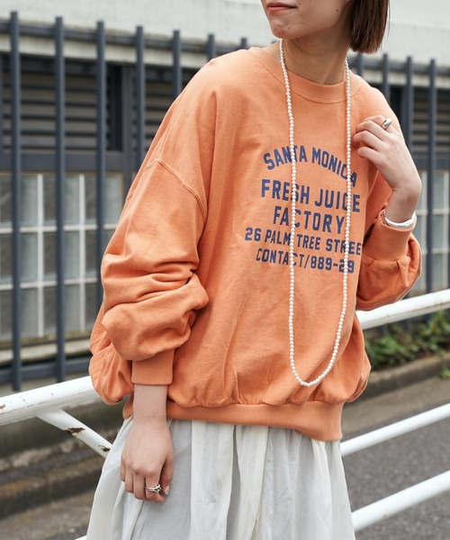 CIAOPANIC TYPY（チャオパニックティピー）の「麻混裏毛ボリュームプリントスウェット（スウェット・レディース・インディゴブルー/オレンジ/チャコールグレー/ホワイト・ONE SIZE）」の4枚目の写真