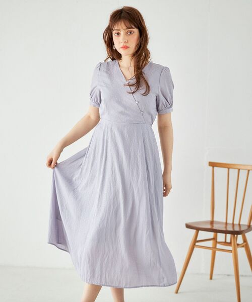 MAJESTIC LEGON(マジェスティックレゴン)の「シークレットフラワーワンピース(ワンピース・レディース・グレー系その他/グリーン系その他/パープル系その他2・SMALL/MEDIUM)」の6枚目の写真