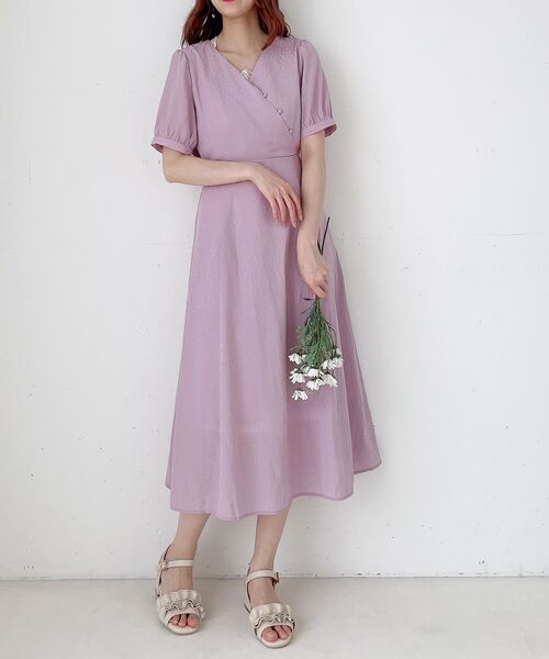 MAJESTIC LEGON(マジェスティックレゴン)の「シークレットフラワーワンピース(ワンピース・レディース・グレー系その他/グリーン系その他/パープル系その他2・SMALL/MEDIUM)」の14枚目の写真