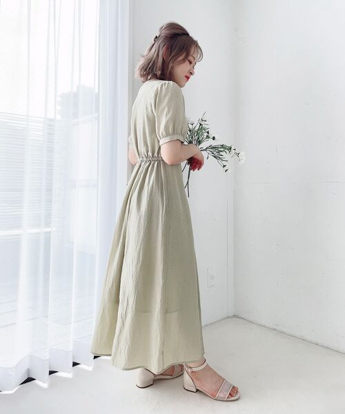 MAJESTIC LEGON(マジェスティックレゴン)の「シークレットフラワーワンピース(ワンピース・レディース・グレー系その他/グリーン系その他/パープル系その他2・SMALL/MEDIUM)」の16枚目の写真