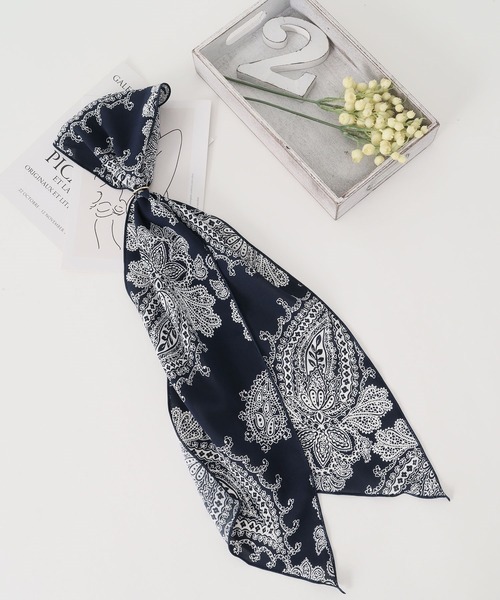 Honeys（ハニーズ）の「リング付スカーフ（バンダナ/スカーフ・レディース・ブルー系その他/ホワイト×ブラック/ブルー系その他2/チャコールグレー×ブラック・FREE）」の2枚目の写真