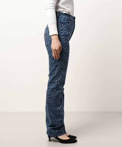 SEE BY CHLOE（シーバイクロエ）の「モノグラムプリントデニムパンツ　DENIM PANTS（デニムパンツ・レディース・ブルー系その他・25/26）」の3枚目の写真