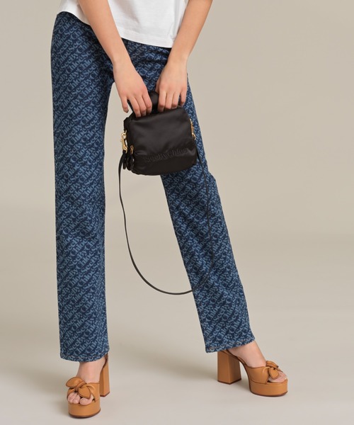 SEE BY CHLOE（シーバイクロエ）の「モノグラムプリントデニムパンツ　DENIM PANTS（デニムパンツ・レディース・ブルー系その他・25/26）」の4枚目の写真