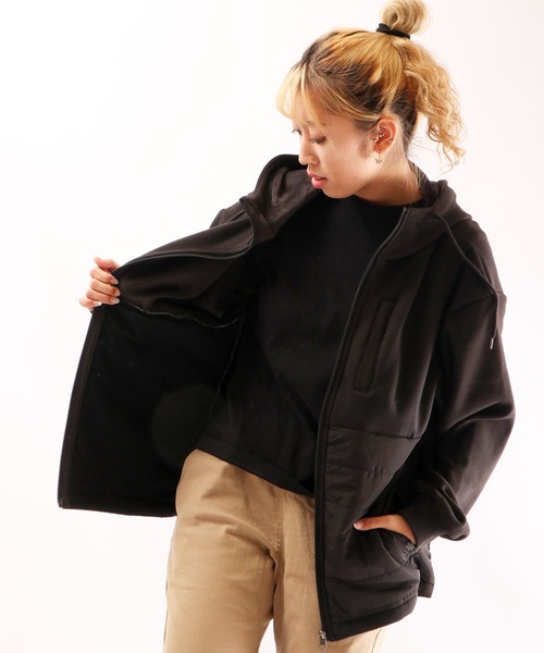 POWER TO THE PEOPLE（パワートゥーザピープル）の「POWER TO THE PEOPLE 中綿切替ジップパーカー（パーカー・メンズ・ブラック/カーキ/オレンジ・LL/M/L）」の20枚目の写真