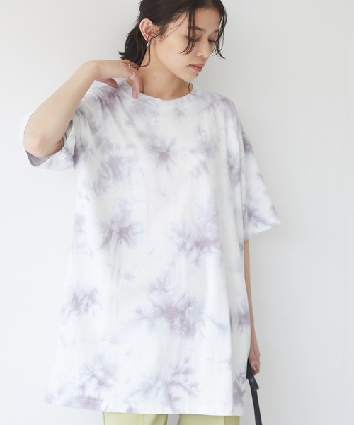 Sugar spoon（シュガースプーン）の「・SUGAR SPOON タイダイTシャツチュニック＊（Tシャツ/カットソー・レディース・オフホワイト/イエロー/グリーン/パープル・FREE）」の2枚目の写真