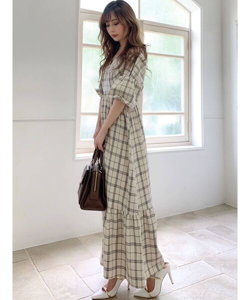 RESEXXY(リゼクシー)の「ボリュームスリーブ深Vワンピース(ワンピース・レディース・ブラック/ベージュ/その他1・FREE)」の13枚目の写真