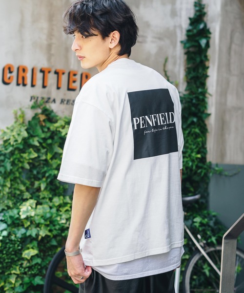 PEN FIELD（ペンフィールド）の「オーバーサイズ PENFIELD ペンフィールド スクエアパネルロゴバックプリント半袖Tシャツ 別注（Tシャツ/カットソー・メンズ・ホワイト/オートミール/ネイビー/ブルー/ホワイト系/グリーン/ブラック/チャコール・M/L/XL）」の2枚目の写真