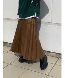Fレザープリーツスカート