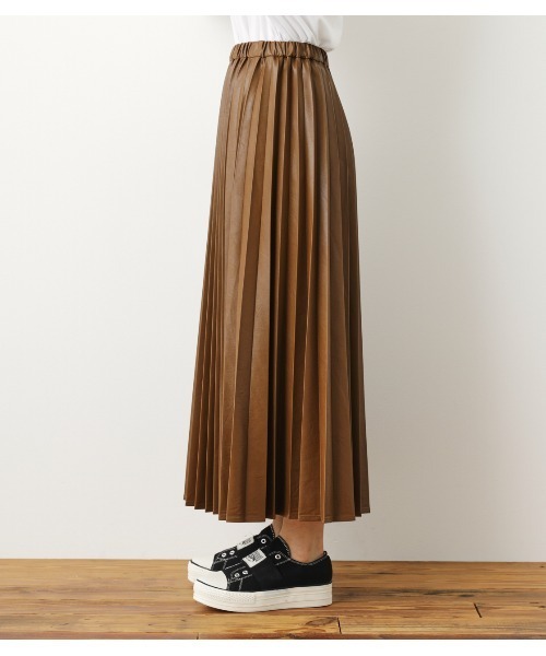 RODEO CROWNS WIDE BOWL（ロデオクラウンズワイドボウル）の「Fレザープリーツスカート（スカート・レディース・ブラウン/ブラック・FREE）」の13枚目の写真