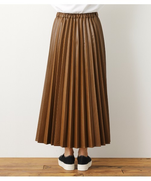 RODEO CROWNS WIDE BOWL（ロデオクラウンズワイドボウル）の「Fレザープリーツスカート（スカート・レディース・ブラウン/ブラック・FREE）」の14枚目の写真