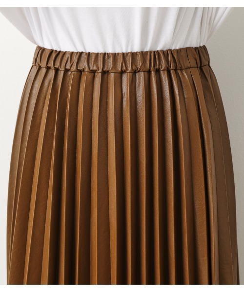 RODEO CROWNS WIDE BOWL（ロデオクラウンズワイドボウル）の「Fレザープリーツスカート（スカート・レディース・ブラウン/ブラック・FREE）」の15枚目の写真