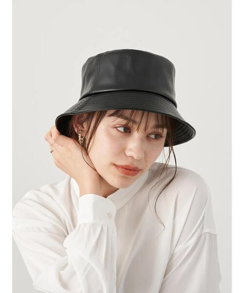 earth music&ecology（アースミュージックアンドエコロジー）の「フェイクレザーバケットハット＊（ハット・レディース・ブラック/ベージュ/ホワイト系その他2・FREE）」の4枚目の写真
