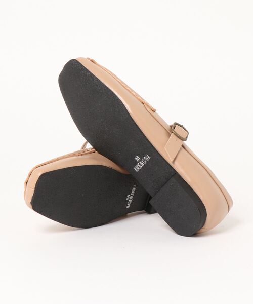 Lugnoncure（ルノンキュール）の「Tストラップモカカジュアルシューズ（その他シューズ・レディース・ブラック/ベージュ・MEDIUM/LARGE）」の3枚目の写真