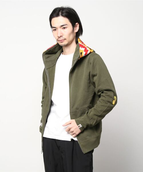 diaページ TIGER FULL ZIP HOODIE