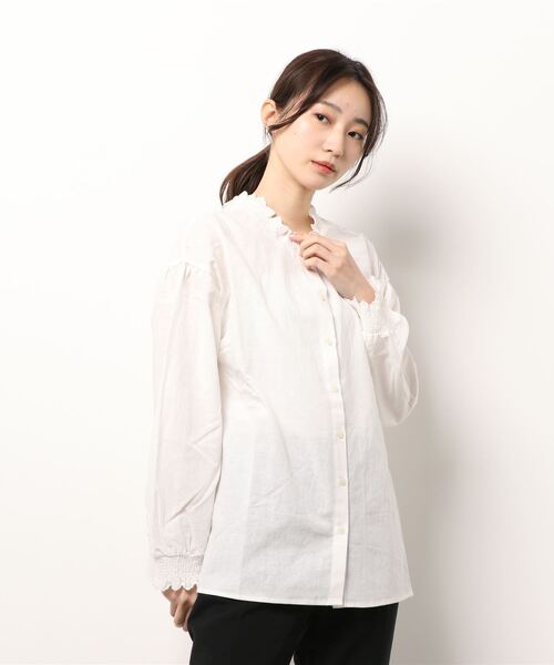 Samansa Mos2(サマンサ モスモス)の「シャーリングレース前後着ブラウス(シャツ/ブラウス・レディース・グレー/オフホワイト/キナリ・フリ-)」の2枚目の写真