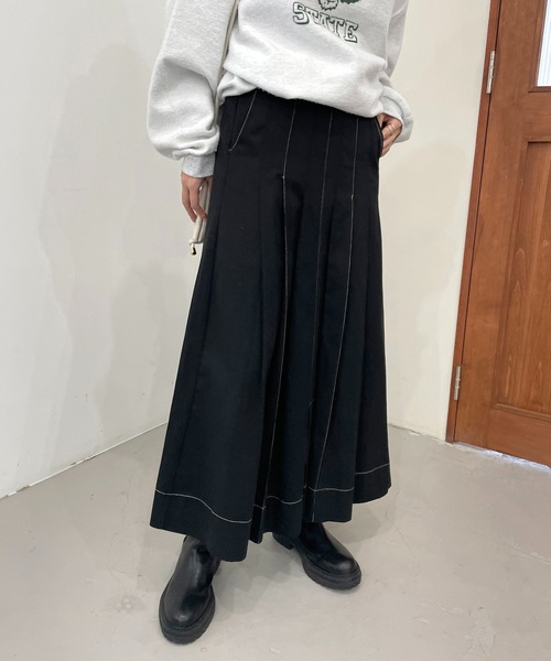 CAPRICIEUX LE'MAGE（カプリシューレマージュ）の「【AgAwd/アガウド】ステッチタックスカート（スカート・レディース・ホワイト/ブラック・FREE）」の2枚目の写真