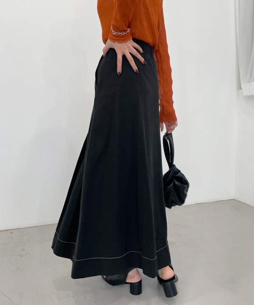 CAPRICIEUX LE'MAGE（カプリシューレマージュ）の「【AgAwd/アガウド】ステッチタックスカート（スカート・レディース・ホワイト/ブラック・FREE）」の4枚目の写真
