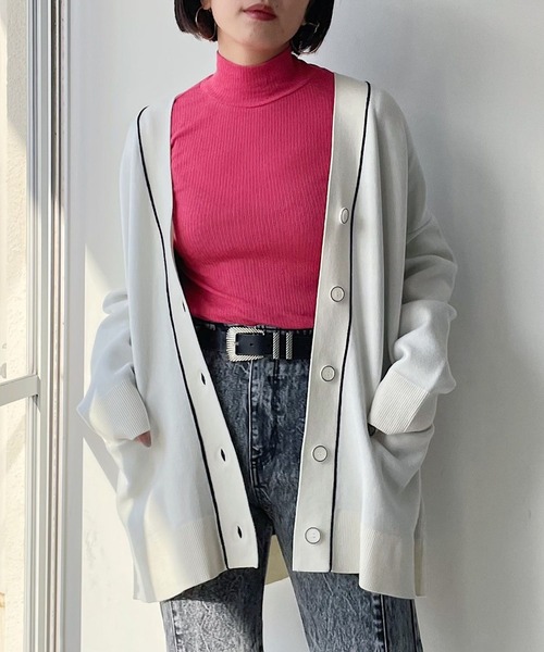 PAGEBOY（ページボーイ）の「アソートVネックBIGカーディガン（カーディガン/ボレロ・レディース・グリーン/ホワイト系その他/ブラック/オフホワイト・FREE）」の2枚目の写真