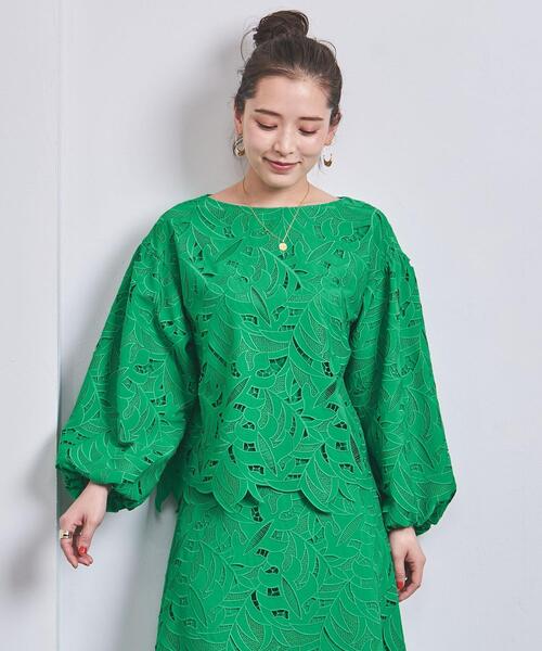 UNITED ARROWS（ユナイテッドアローズ）の「＜UNITED ARROWS＞EMB LACE ボリュームスリーブ ブラウス B（シャツ/ブラウス・レディース・オフホワイト/ケリー・38/36）」の8枚目の写真