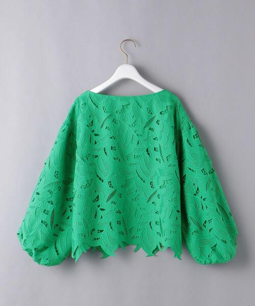 UNITED ARROWS（ユナイテッドアローズ）の「＜UNITED ARROWS＞EMB LACE ボリュームスリーブ ブラウス B（シャツ/ブラウス・レディース・オフホワイト/ケリー・38/36）」の15枚目の写真