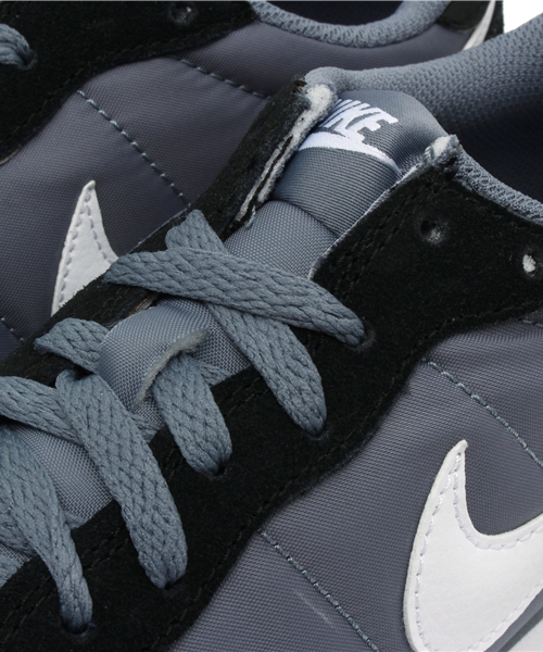 NIKE SPORTSWEAR（ナイキスポーツウェアー）の「ウィメンズ ナイキ ジニコ ユニセックスモデル NIKE GENICCO 644441（スニーカー・レディース・グレー/ブルー・24cm/24.5cm）」の4枚目の写真