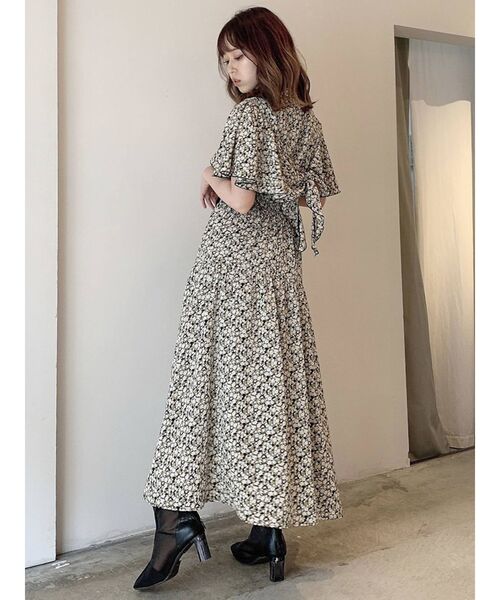 dazzlin(ダズリン)の「バックリボンプリントワンピース(ワンピース・レディース・オフホワイト/ブラック/イエロー/グリーン・FREE)」の9枚目の写真